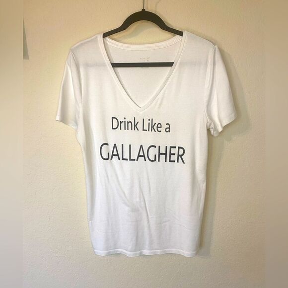 a new day V-neck Graphic Tee - Picture 2 of 6